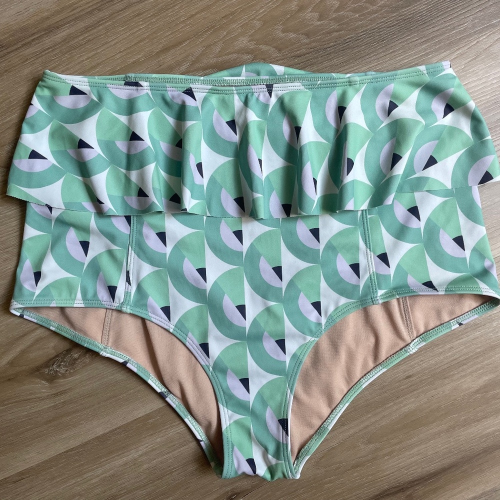 Kortni Jeane Birds Eye Bottoms Medium